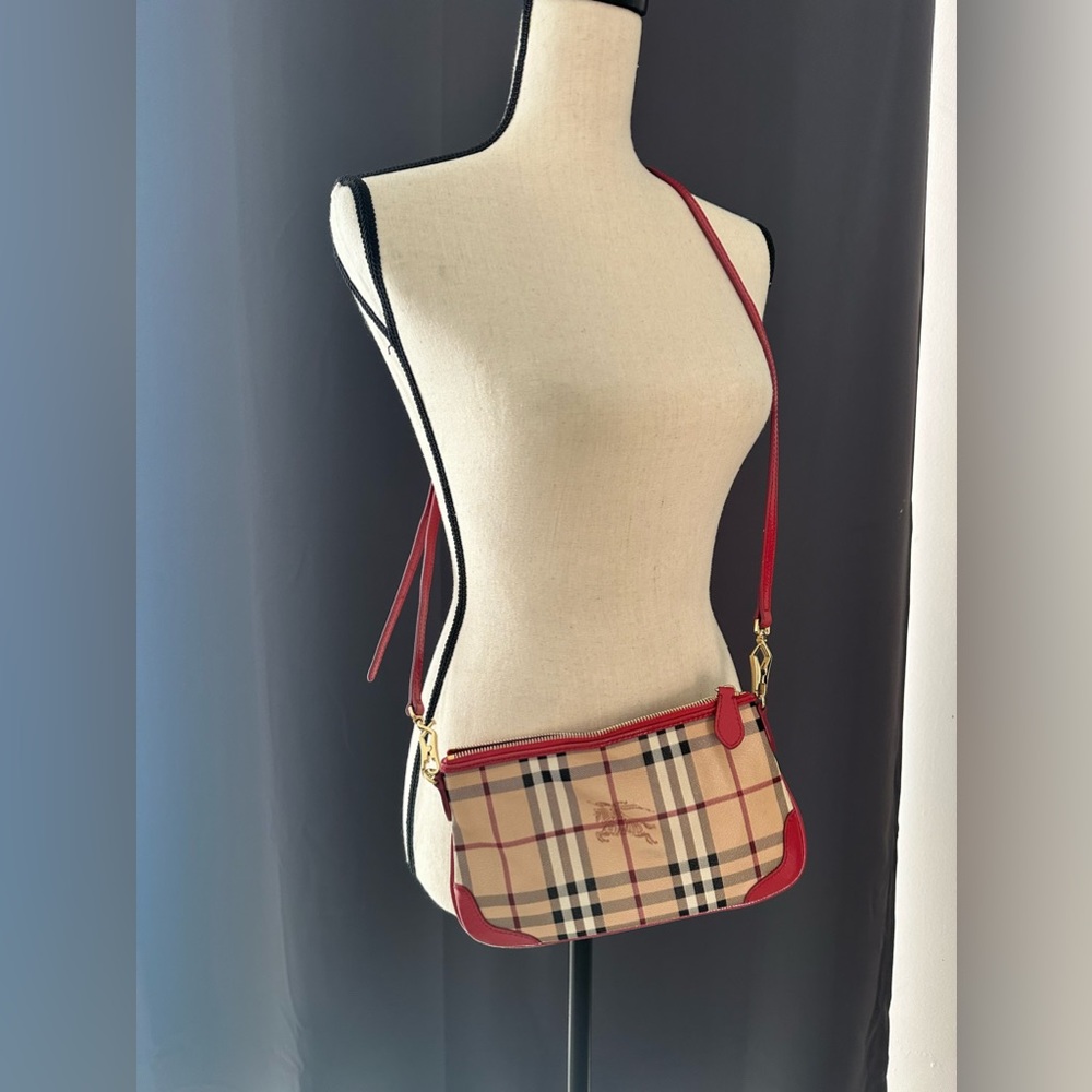Good condition, small crossbody
